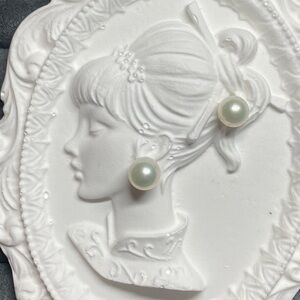 S925 Freshwater Pearl Stud Earrings